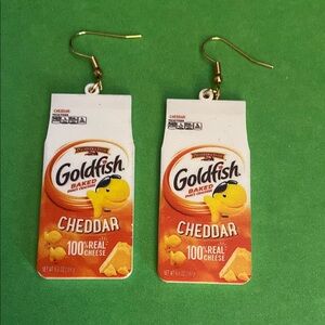 Cheddar Goldfish Earrings!